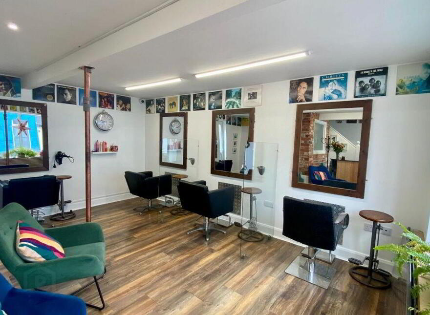 Turning Heads Salon, Fastnet House, 4 Saint Anthony's Villas, Dougl...West, Cork