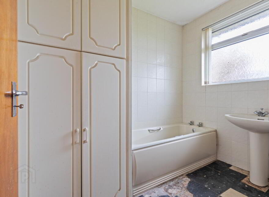 50 Donaghadee Road, Groomsport, Bangor, BT19 6LH