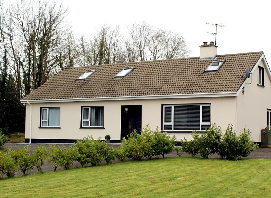 Colehill, Newtowncunningham