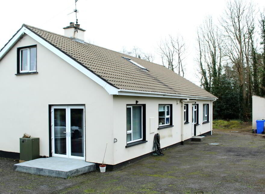 Colehill, Newtowncunningham