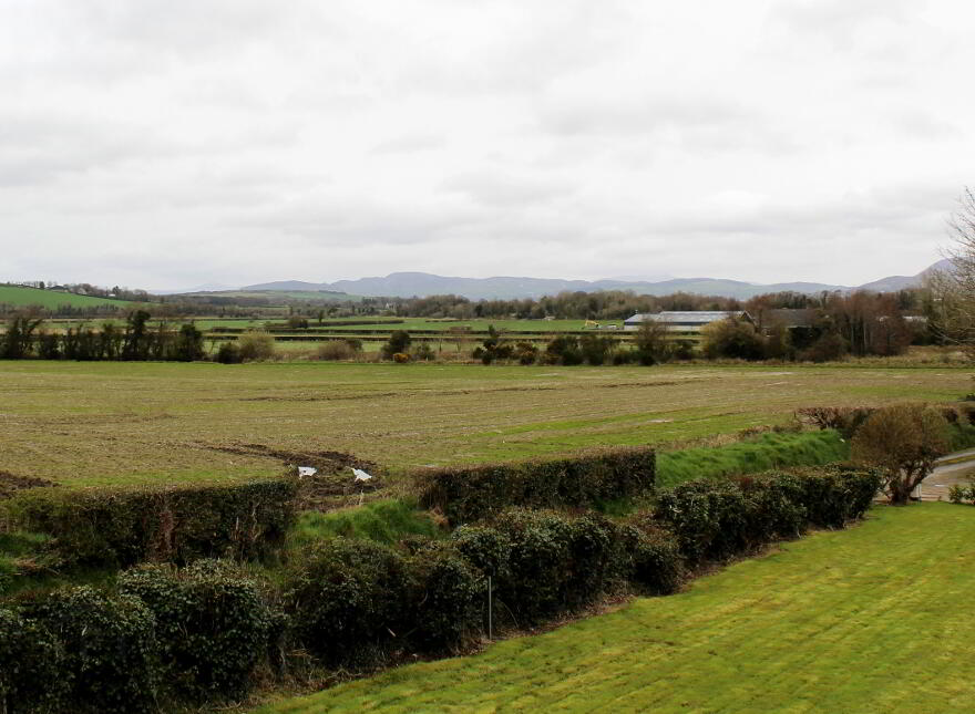 Colehill, Newtowncunningham