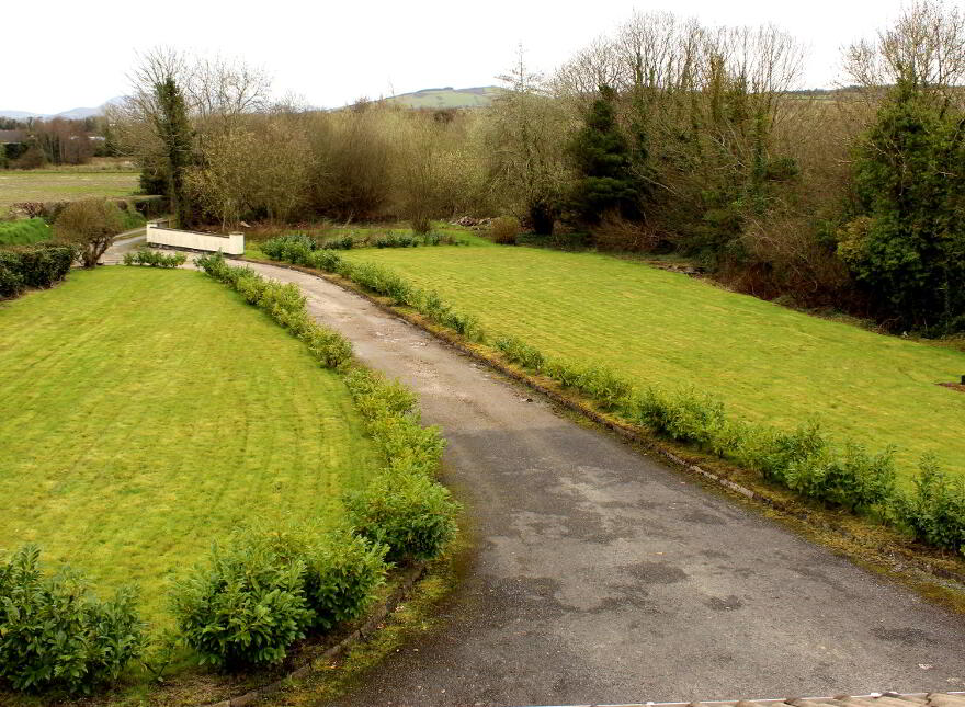 Colehill, Newtowncunningham