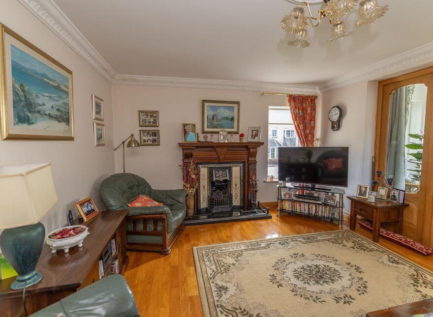 Killeavey, 1 Seafields, Warrenpoint, Newry, BT34 3TG