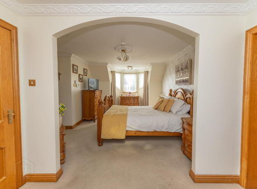 Killeavey, 1 Seafields, Warrenpoint, Newry, BT34 3TG