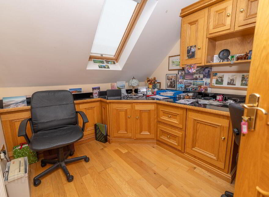 Killeavey, 1 Seafields, Warrenpoint, Newry, BT34 3TG