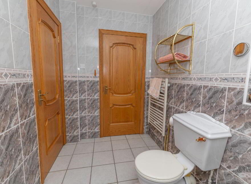 Killeavey, 1 Seafields, Warrenpoint, Newry, BT34 3TG