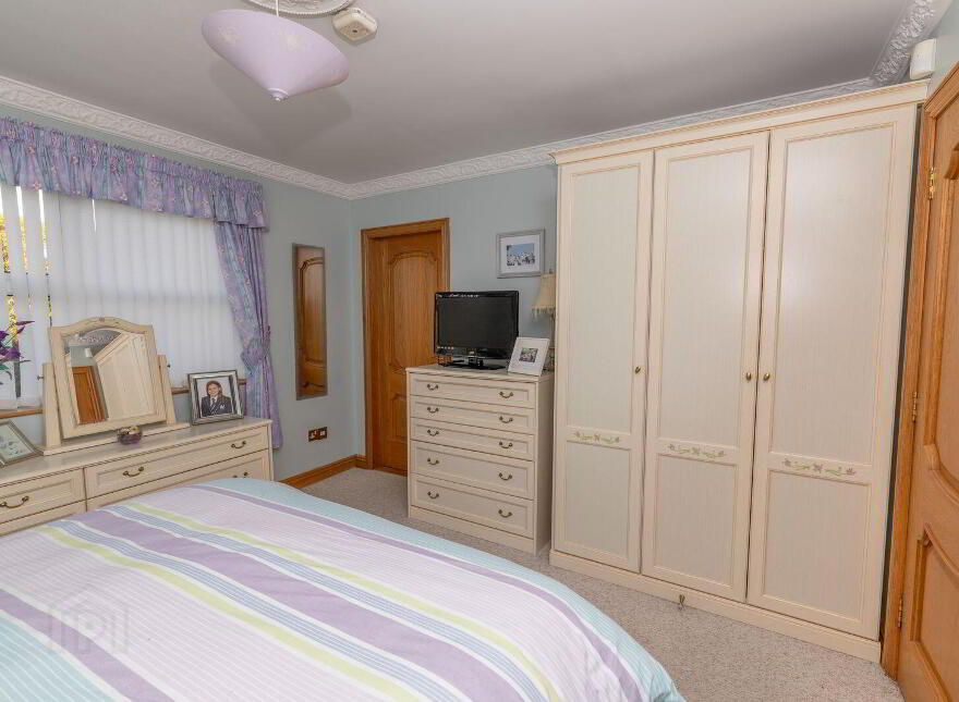 Killeavey, 1 Seafields, Warrenpoint, Newry, BT34 3TG