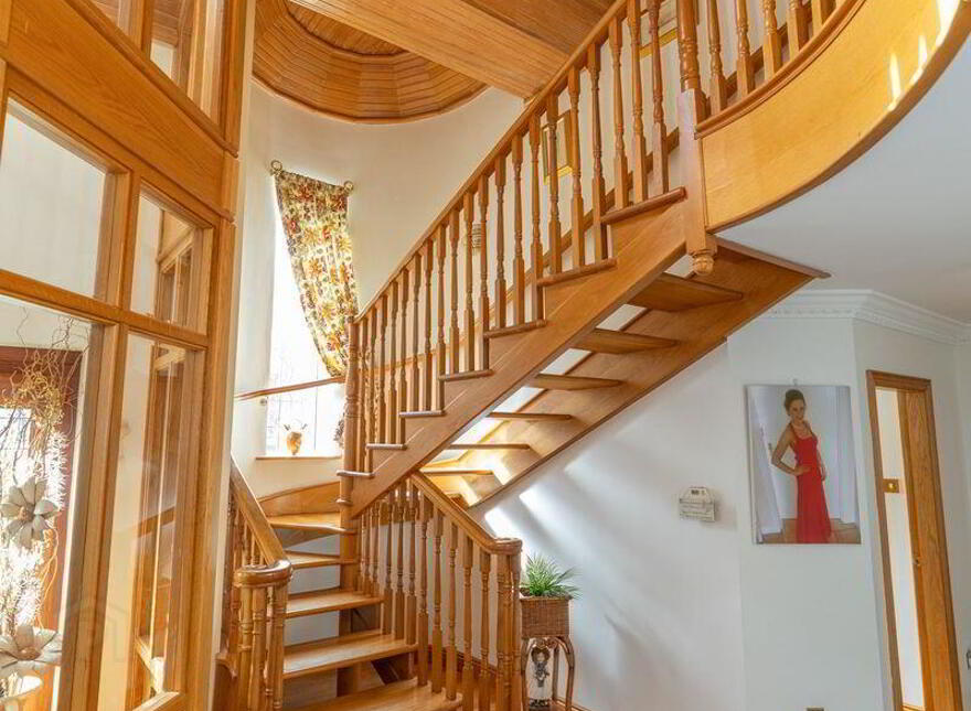 Killeavey, 1 Seafields, Warrenpoint, Newry, BT34 3TG