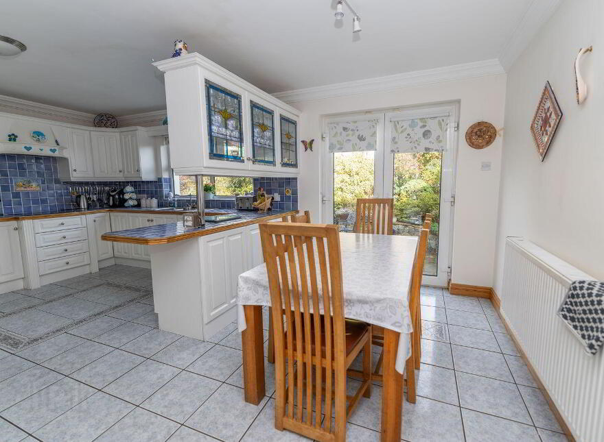 Killeavey, 1 Seafields, Warrenpoint, Newry, BT34 3TG