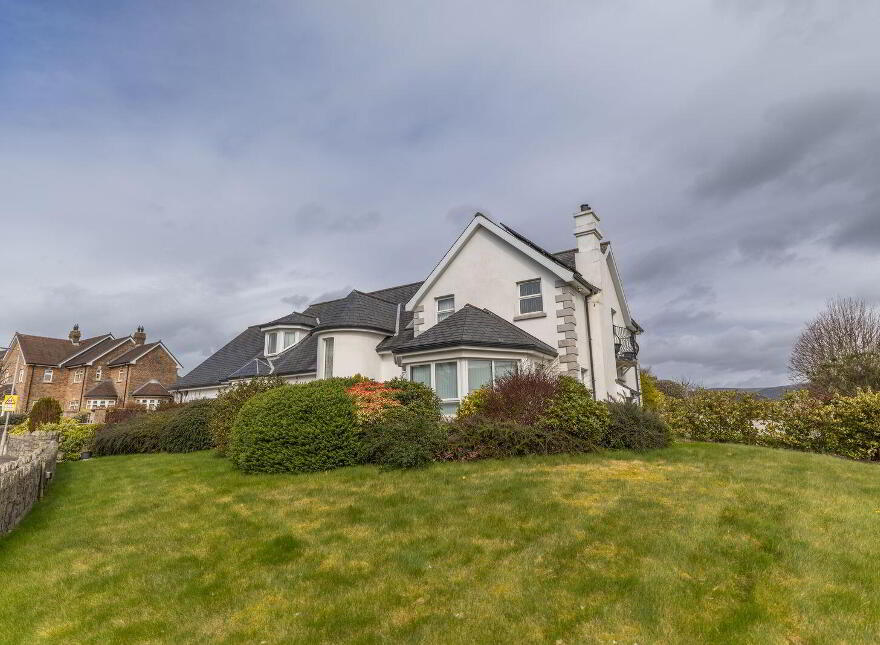 Killeavey, 1 Seafields, Warrenpoint, Newry, BT34 3TG