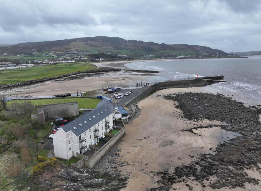 8 Swilly Apartments, Buncrana, F93D459