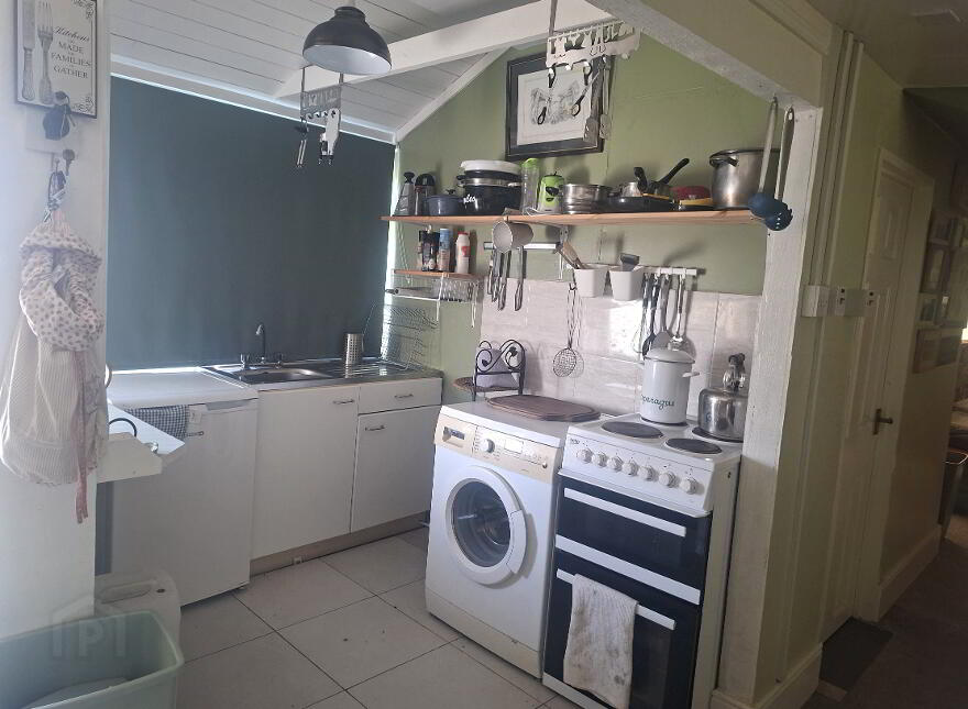 1 The Old Bog House, Old Bog Road Wardhouse, Tullaghan, F91N622