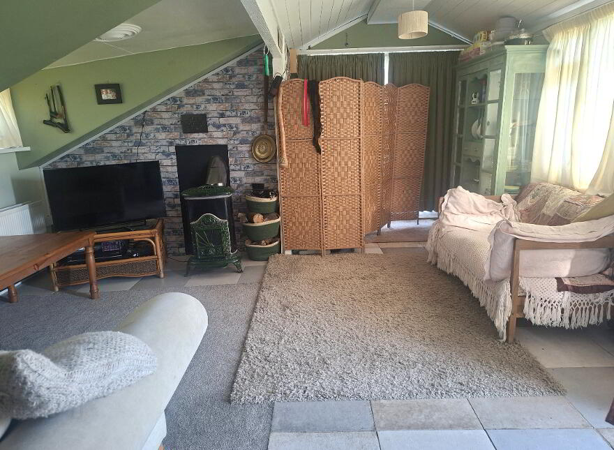 1 The Old Bog House, Old Bog Road Wardhouse, Tullaghan, F91N622