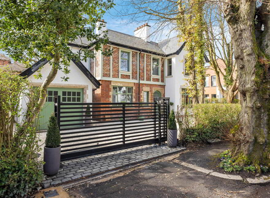29 Myrtlefield Park, Malone, Belfast, BT9 6NF