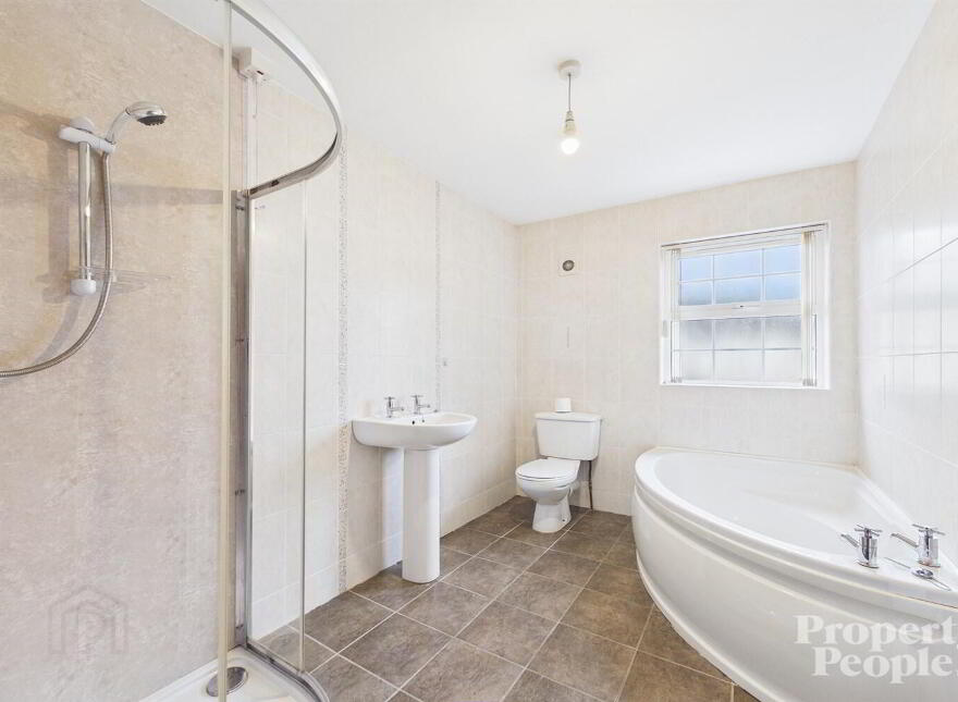 5 Crossowen Way, Clogher, BT76 0AL