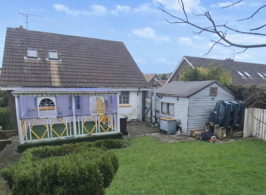 21 Strangford Park, Foyle Springs, Derry, BT48 0JW