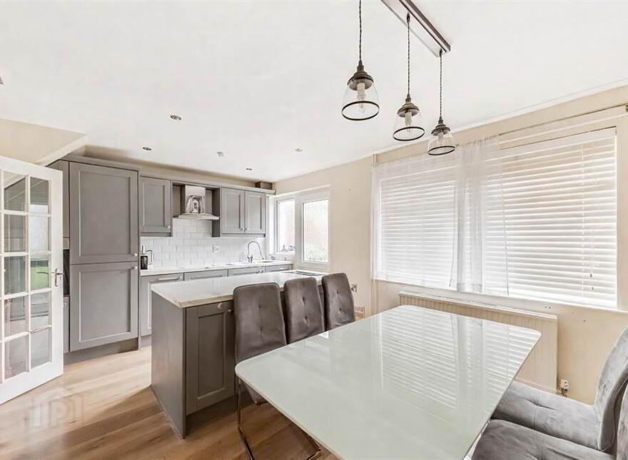 18 Erinvale Drive, Finaghy, Belfast, BT10 0GE