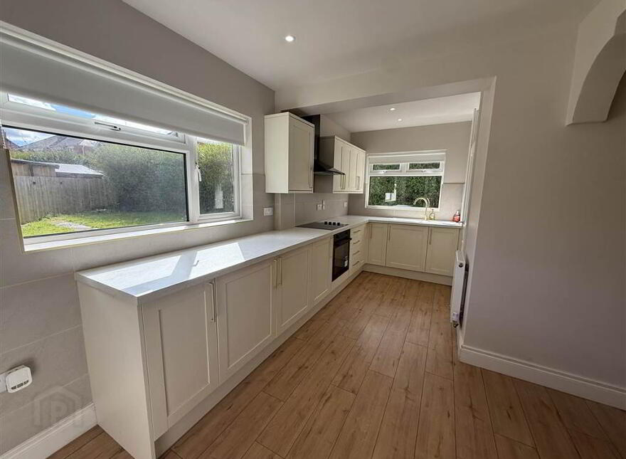 10 Lille Park, Belfast, BT10 0LR