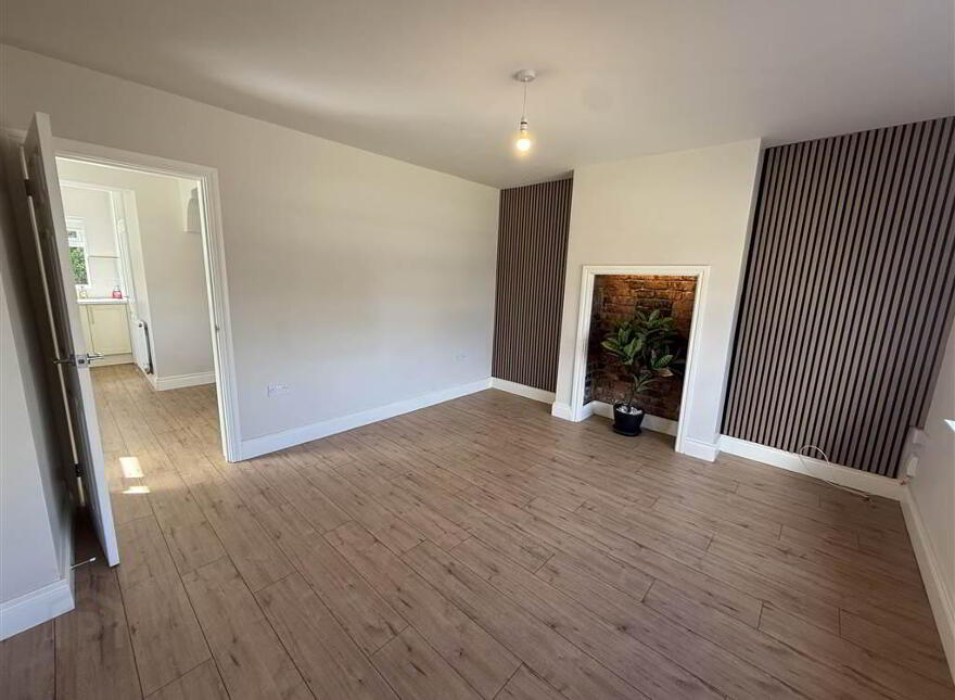 10 Lille Park, Belfast, BT10 0LR