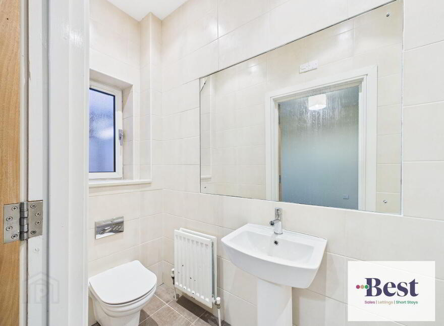 Apartment 3 Laharna Building, Main Street, Larne, BT40 1RG