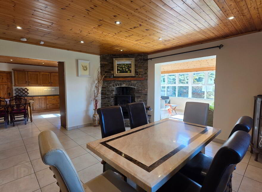 Shepperton, Shreelane, Skibbereen, P81AC86