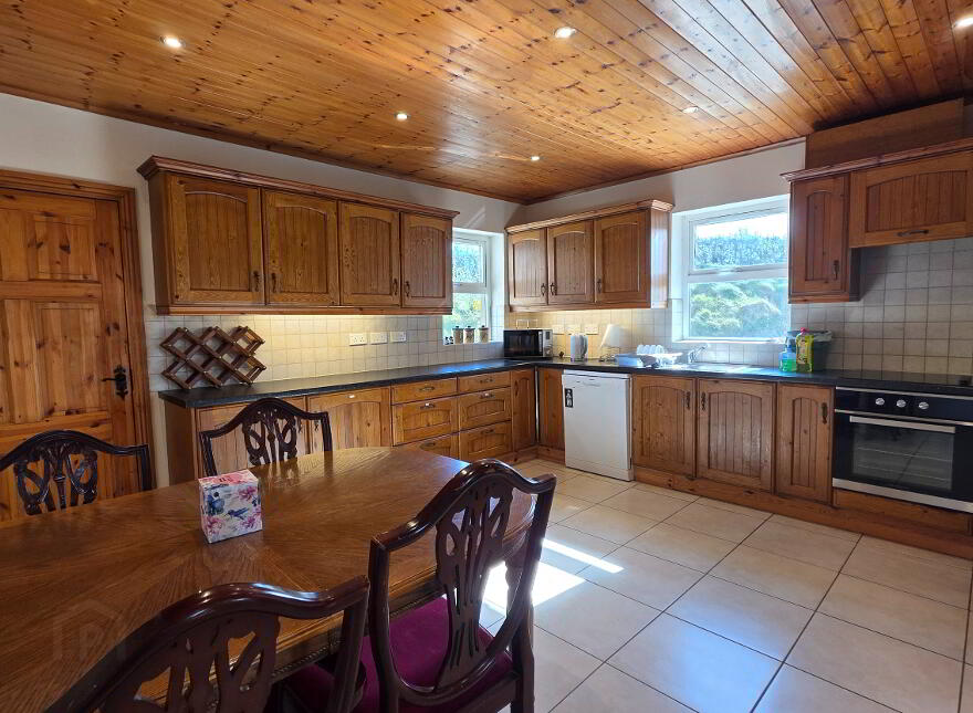 Shepperton, Shreelane, Skibbereen, P81AC86