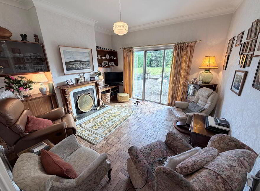 Melmore, Cherry Grove, Model Farm, Model Farm Road, T12VH6D