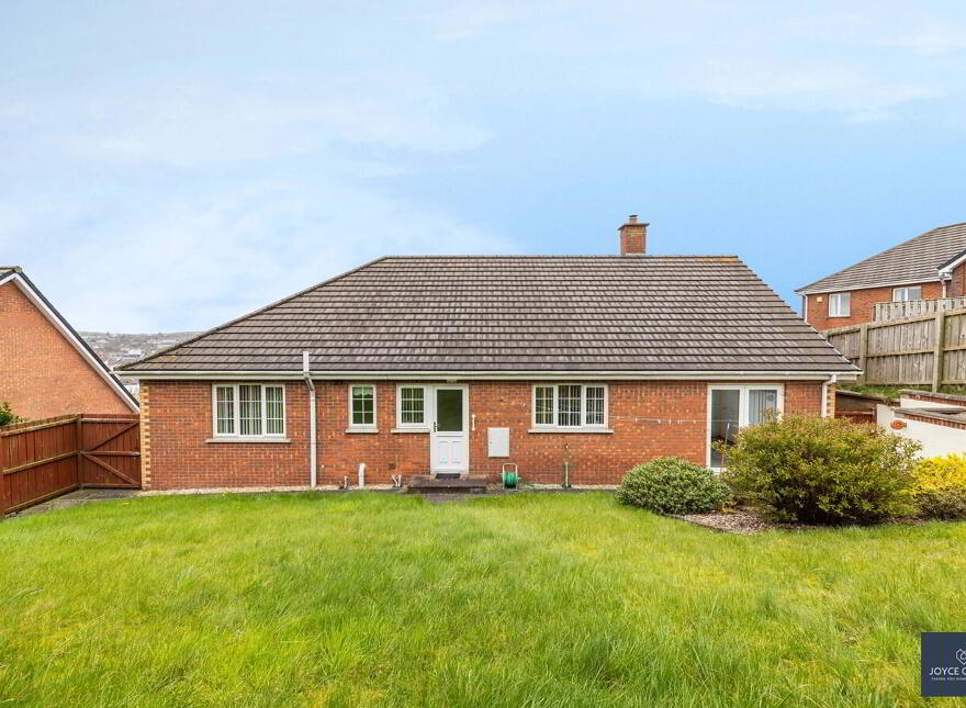 10 Oakridge, Banbridge, BT32 4RT