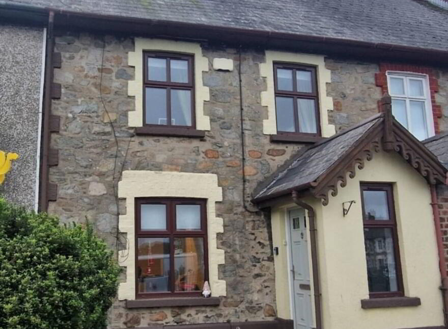 6 Charlemont Square North, Bessbrook, Newry, BT35 7AE