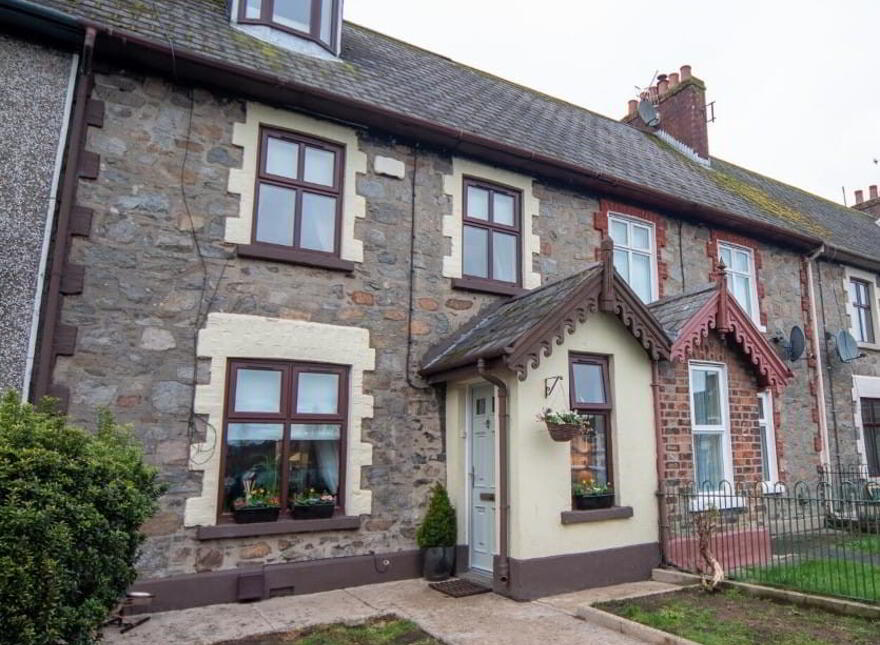 6 Charlemont Square North, Bessbrook, Newry, BT35 7AE