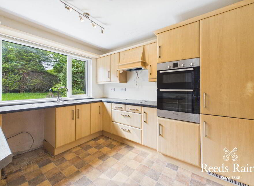 86 Trossachs Drive, Finaghy, Belfast, BT10 0HU