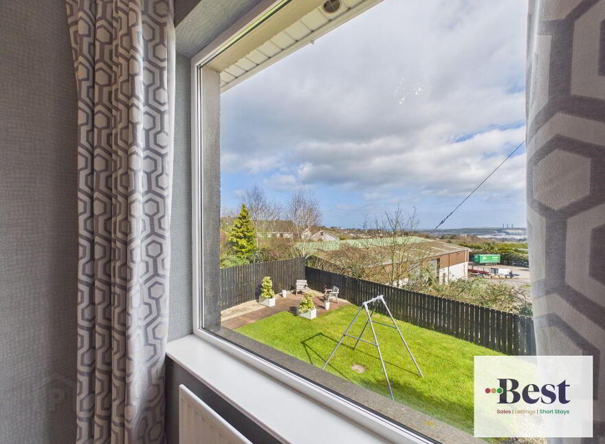 8 Chestnut Way, Larne, BT40 2SE