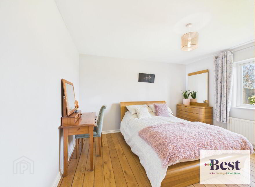 8 Chestnut Way, Larne, BT40 2SE