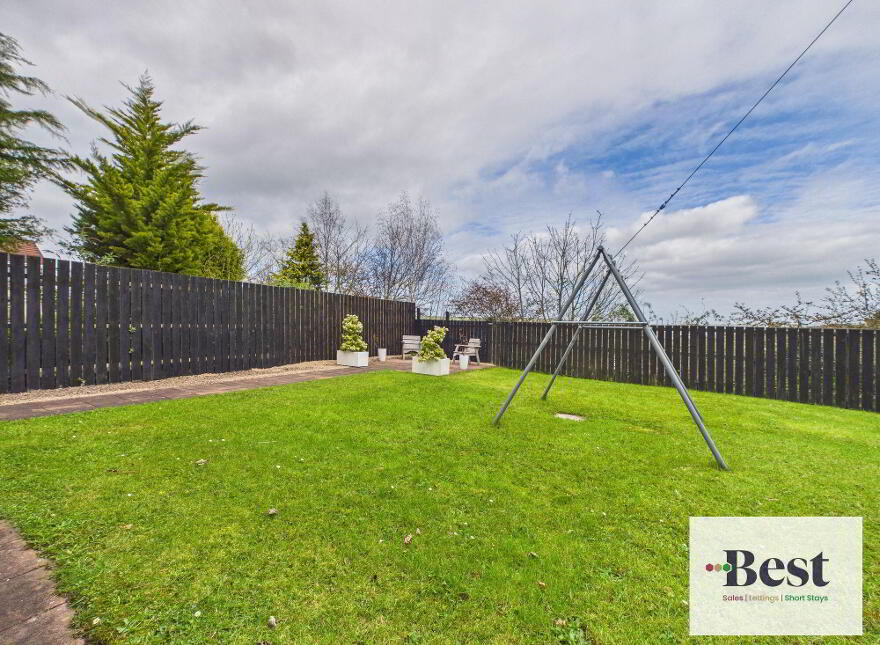 8 Chestnut Way, Larne, BT40 2SE