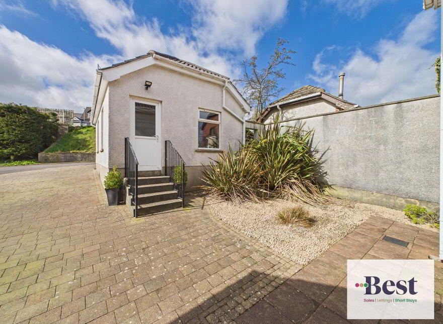 8 Chestnut Way, Larne, BT40 2SE