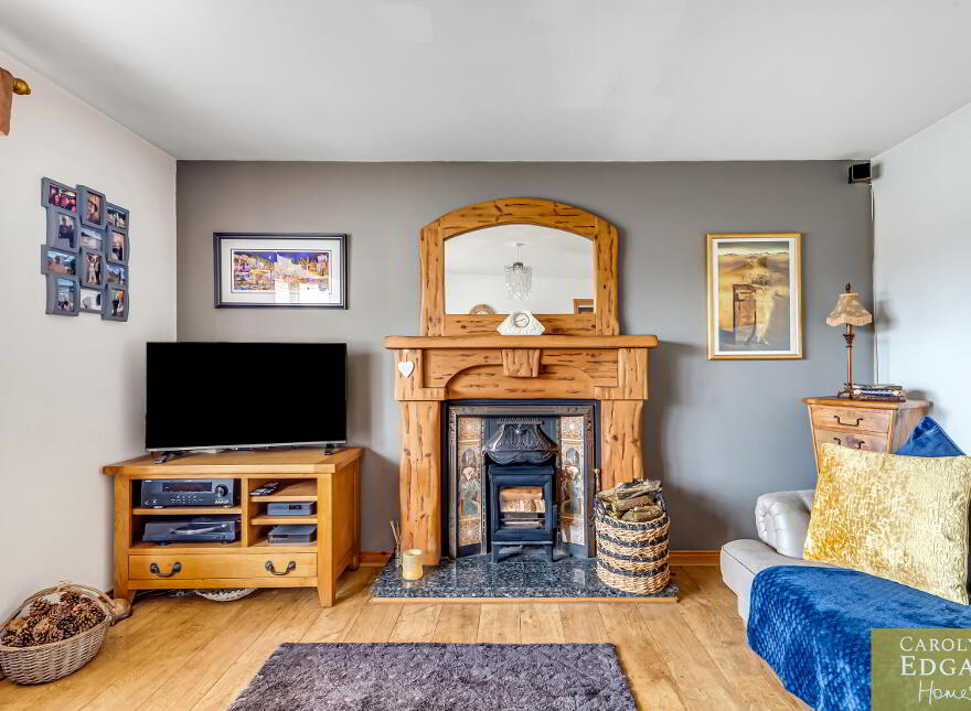 10 Whitethorn Mews, Newtownards, BT23 8WU