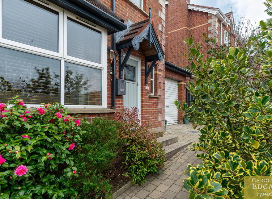 10 Whitethorn Mews, Newtownards, BT23 8WU