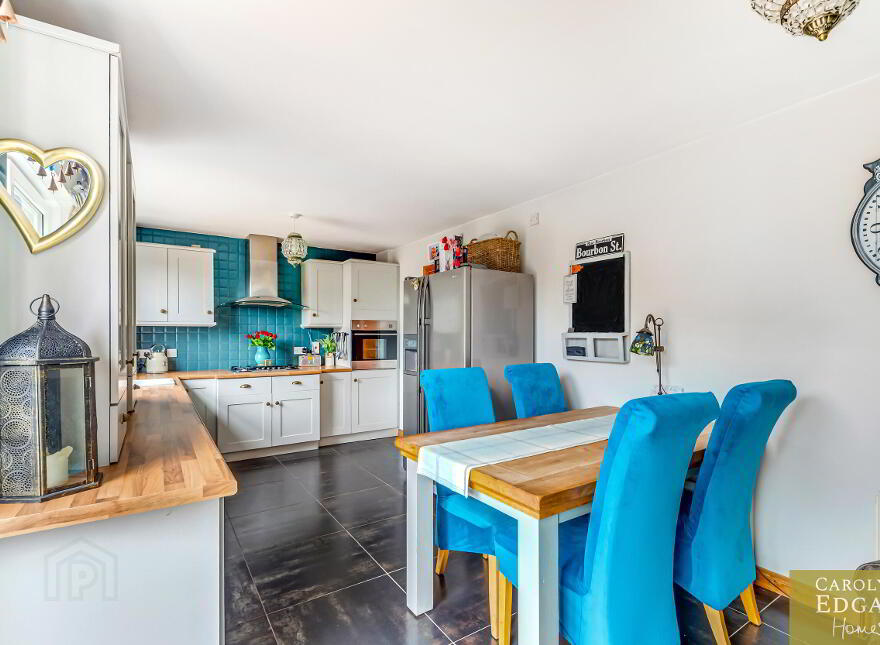 10 Whitethorn Mews, Newtownards, BT23 8WU