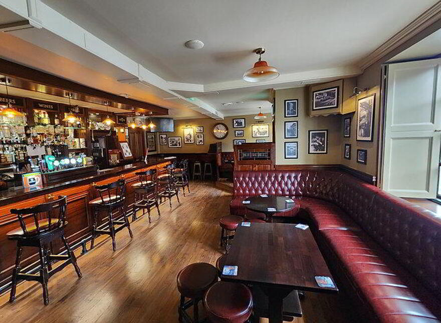The Irish Harp, Irish Street, Ardee