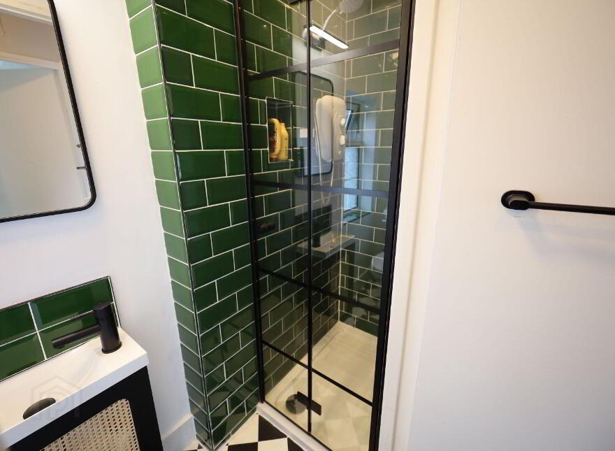 Albany, 11 The Grove, Waterpark, Carrigaline, P43XE42
