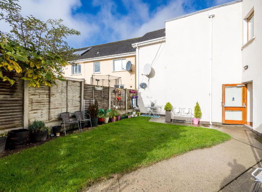 Apt, Apartment 3 Manor House Ongar, Ongar, D15YY40