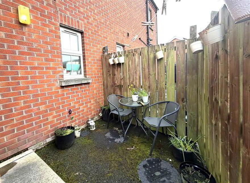 3 Warren Gardens Mews, Warren Gardens, Lisburn, BT28 1GY