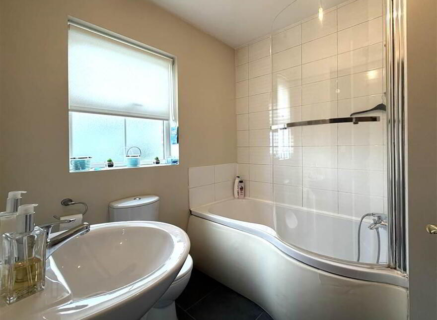 3 Warren Gardens Mews, Warren Gardens, Lisburn, BT28 1GY
