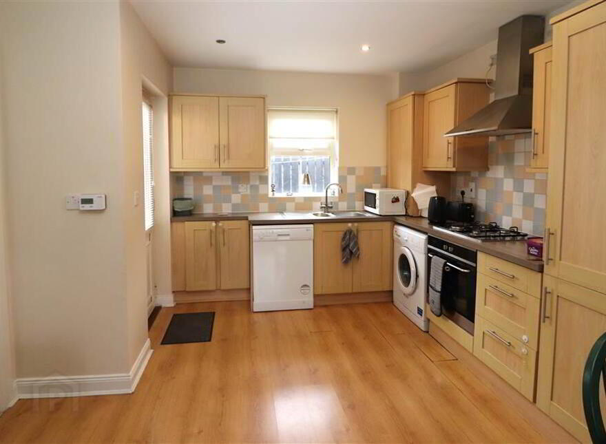 1 Warren Gardens Mews, Warren Gardens, Lisburn, BT28 1GY