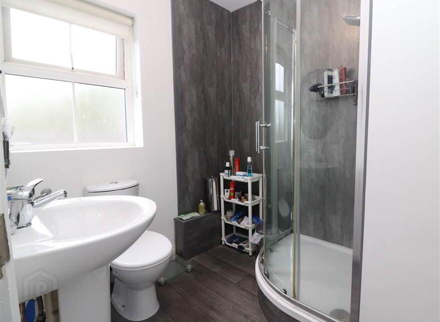 1 Warren Gardens Mews, Warren Gardens, Lisburn, BT28 1GY