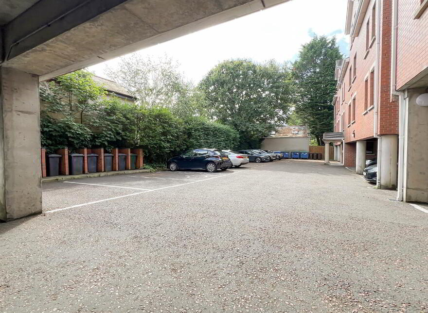 Apartment 7 Myrtlefield Manor 1 Myrtlefield Park, Belfast, BT9 6NE