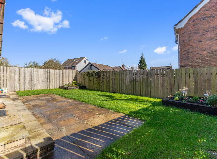 8 Kenilworth Avenue, Lisburn, BT28 3UG