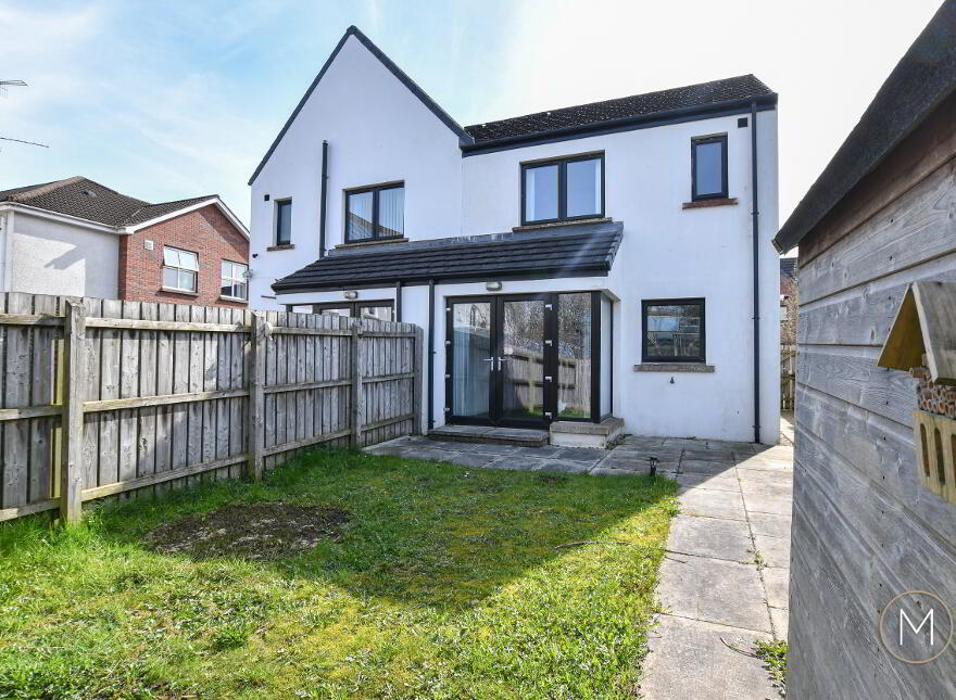 17 Bedford Meadows, Antrim, BT41 1AE