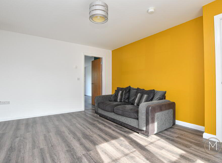 17 Bedford Meadows, Antrim, BT41 1AE