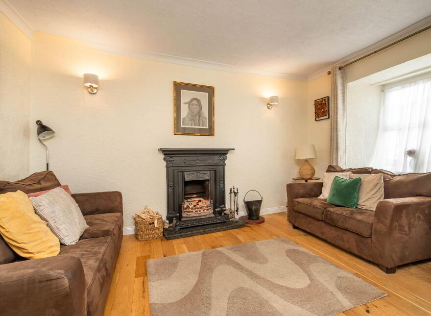 Castle Street, Ramelton, F92N8W2